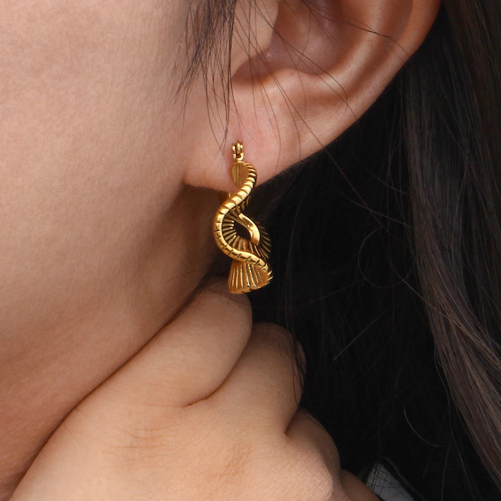 Engraved Stripe Texture Irregular Earring