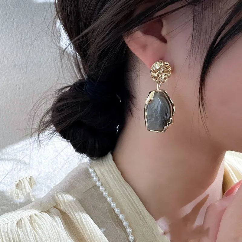 Silver Needle Exquisite Resin Irregular Earrings