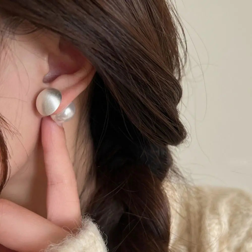 Retro Simple Pearl Earrings